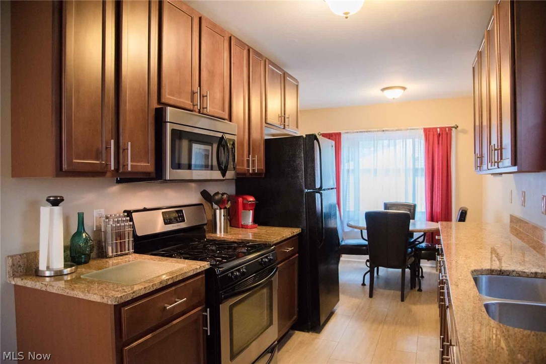 3420 Clarendon Road Cleveland, OH 44118 - Photo 6 of 30 Gallery Image 6