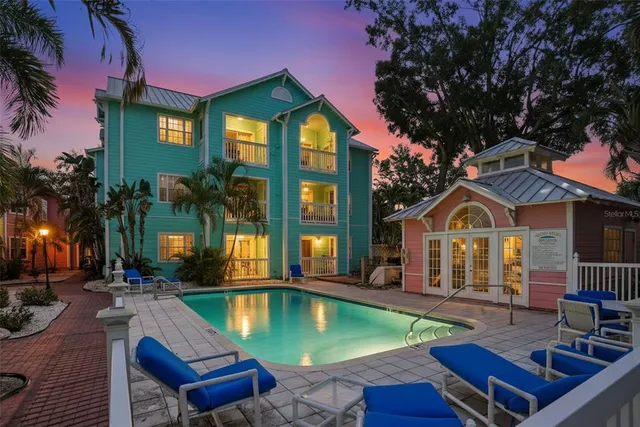 $2,200 | 3002 West Cleveland Street, Unit E10, Tampa, FL 33609