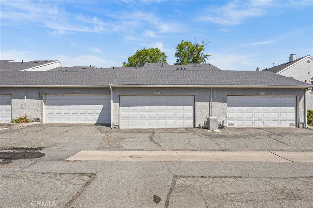174 West Walnut Avenue, Unit B Rialto, CA 92376 - Photo 2 of 25