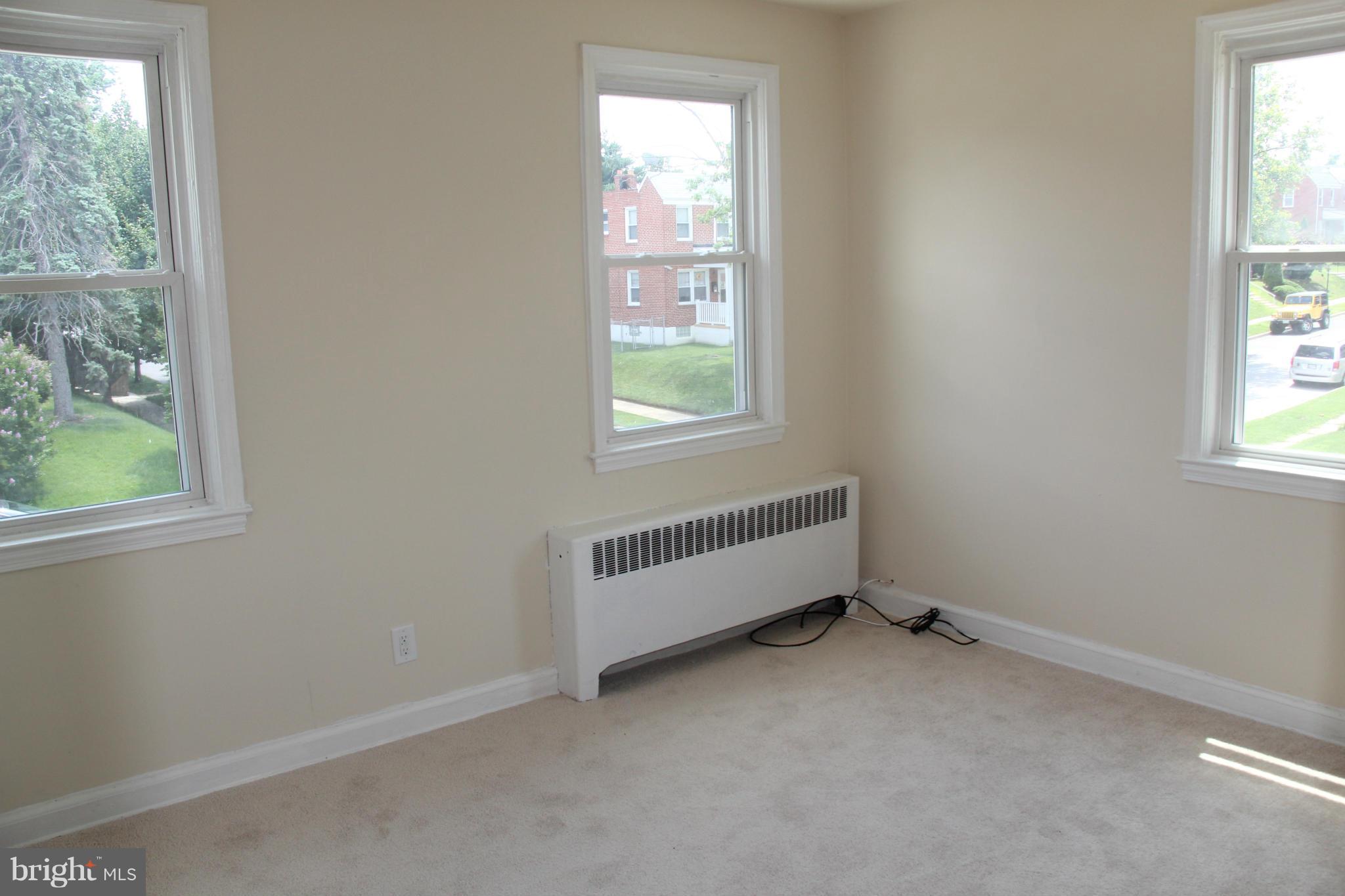 3662 Greenvale Road Baltimore, MD 21229 - Photo 10 of 20 Bedroom (Master)