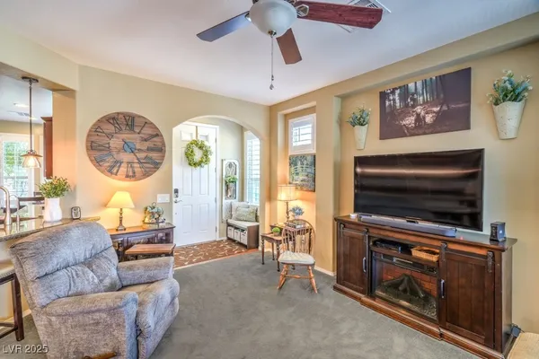 $1,950 | 3709 Corte Bella Hills Avenue, North Las Vegas, NV 89081