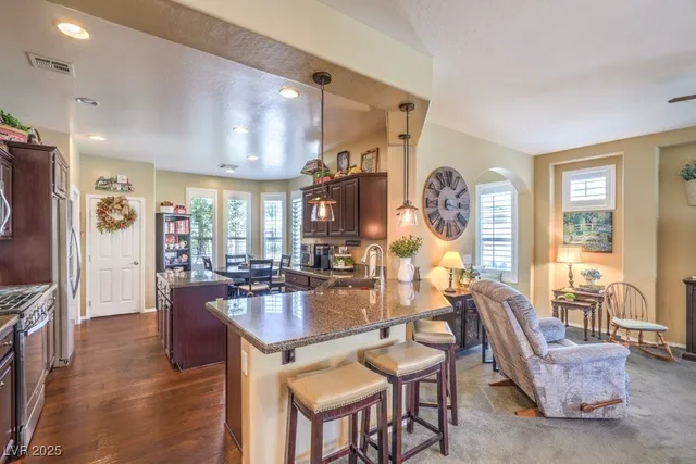 $2,200 | 3709 Corte Bella Hills Avenue, North Las Vegas, NV 89081