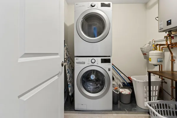 $550,000 | 25 Preservation Lane, Unit 12, South Portland, ME 04106