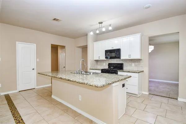$2,800 | 18023 Tenasserim Pne Trace, Richmond, TX 77407