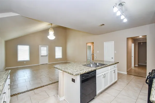 $2,800 | 18023 Tenasserim Pne Trace, Richmond, TX 77407