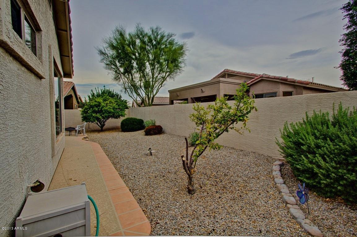 4366 East Walnut Road Gilbert, AZ 85298 - Photo 18 of 24 side yard