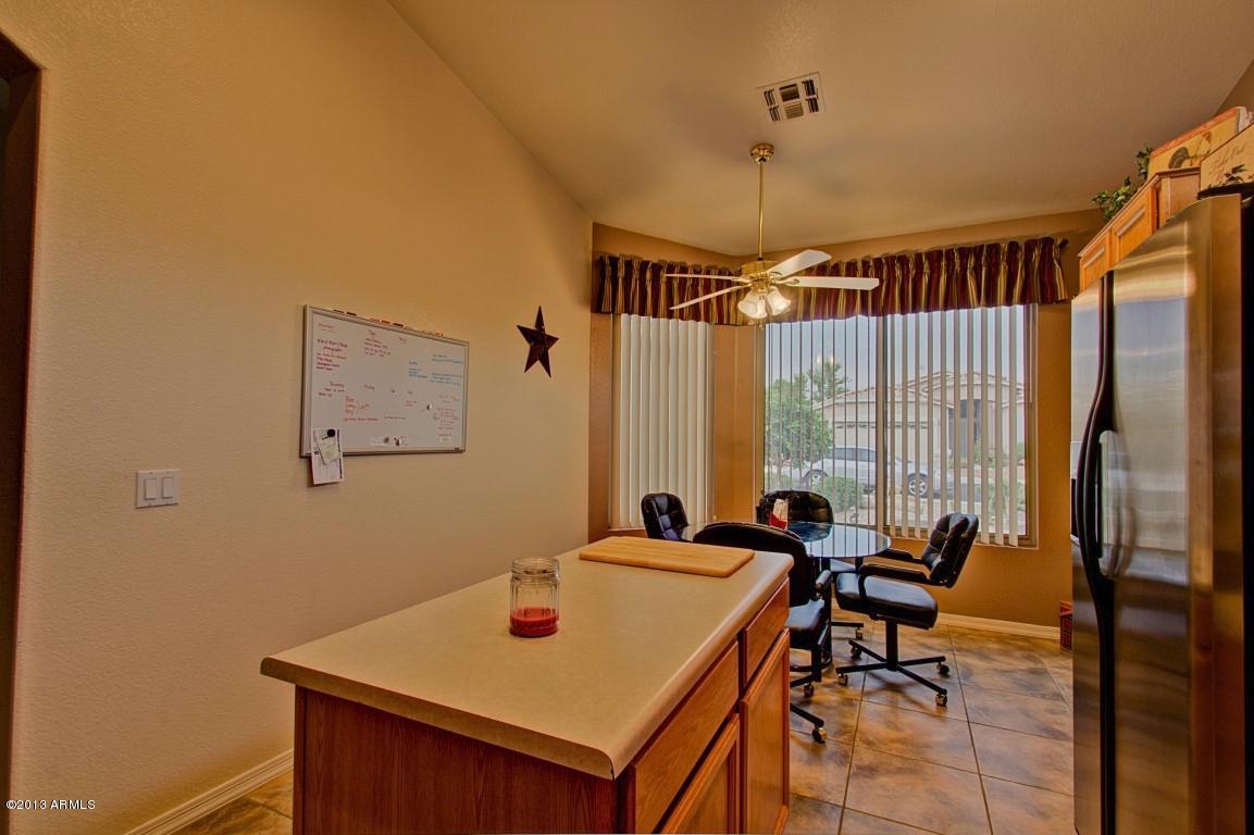 4366 East Walnut Road Gilbert, AZ 85298 - Photo 23 of 24 kitchento breakfast nook