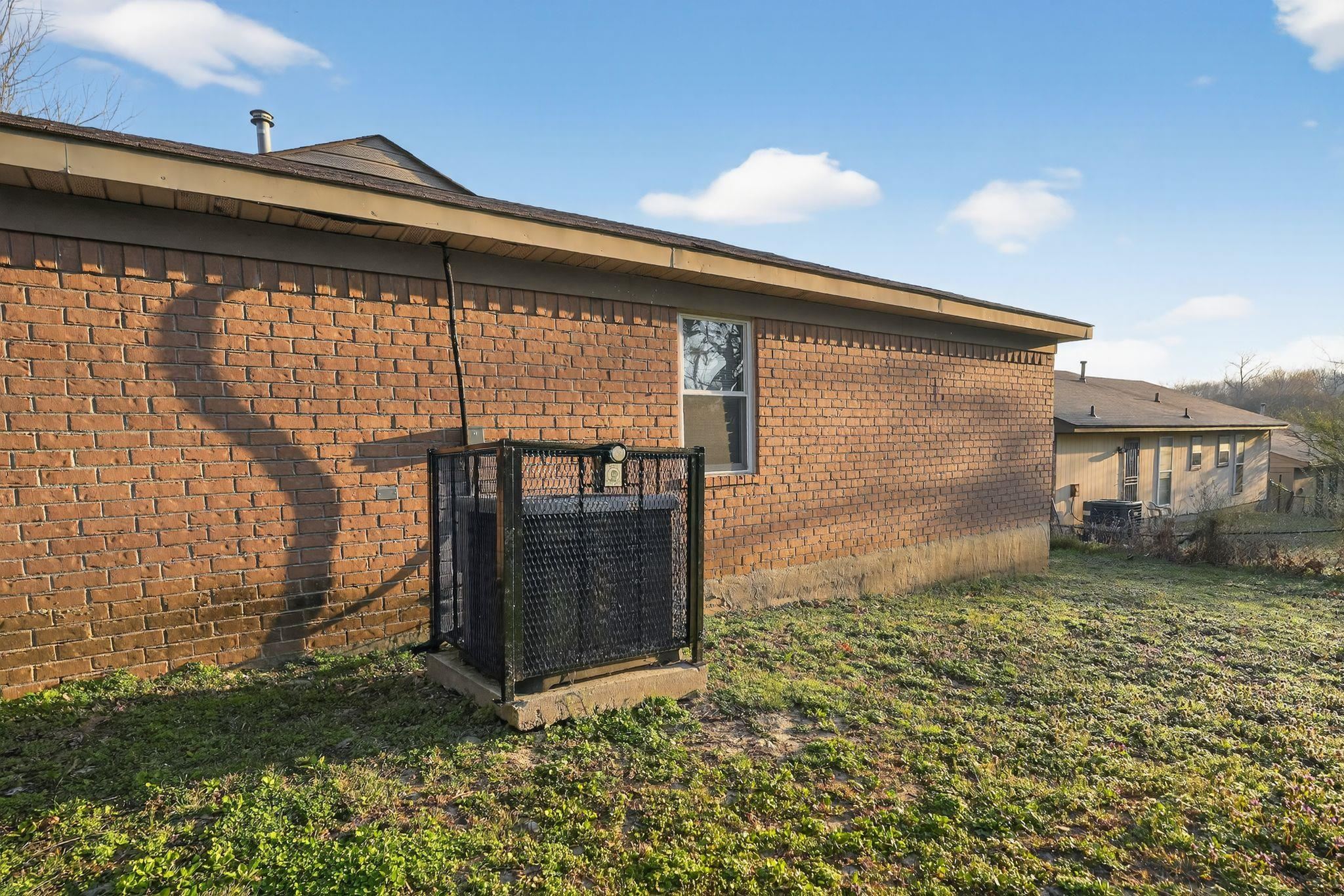 837 Pitney Lane Memphis, TN 38127 - Photo 6 of 33