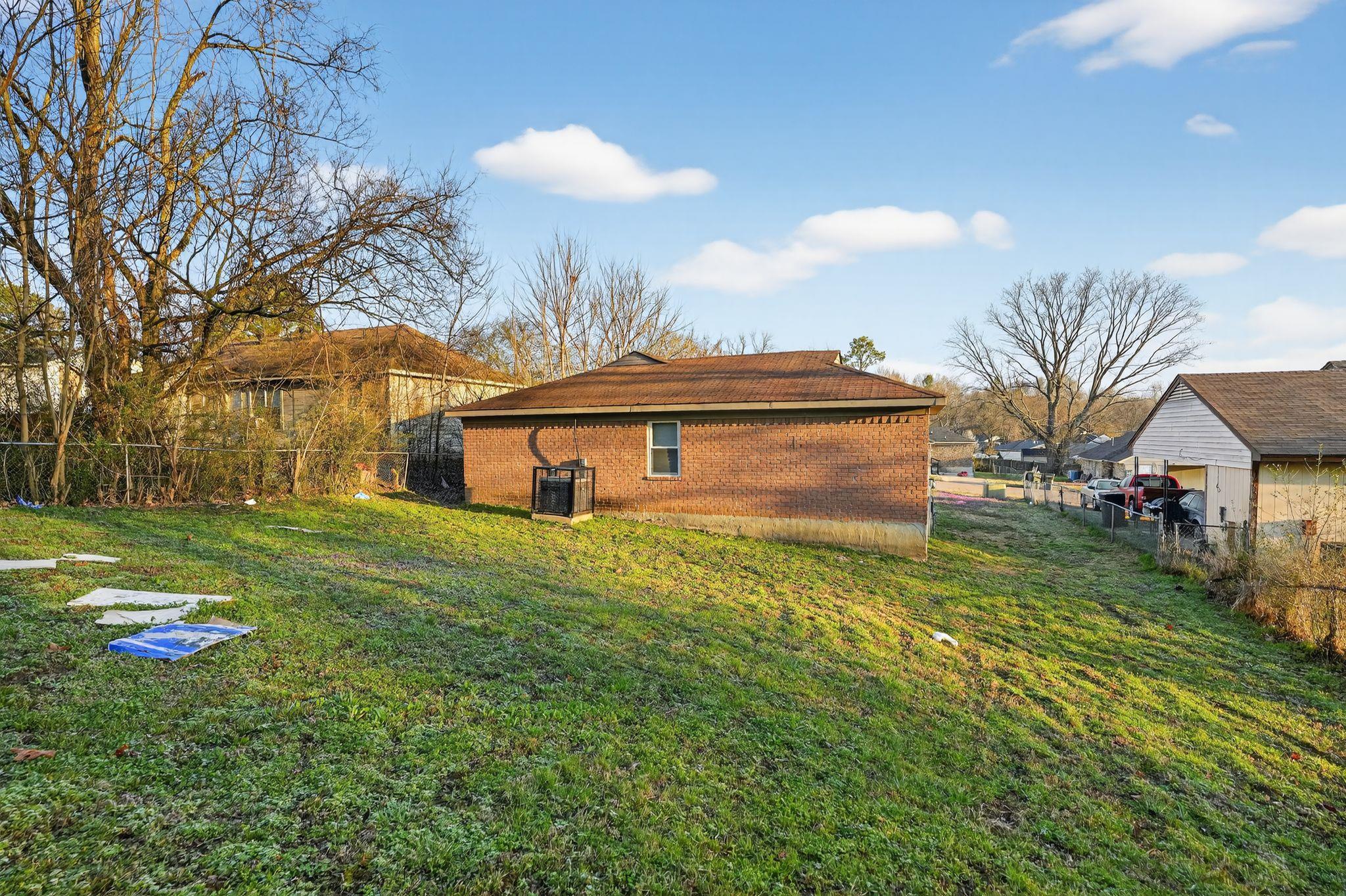 837 Pitney Lane Memphis, TN 38127 - Photo 8 of 33