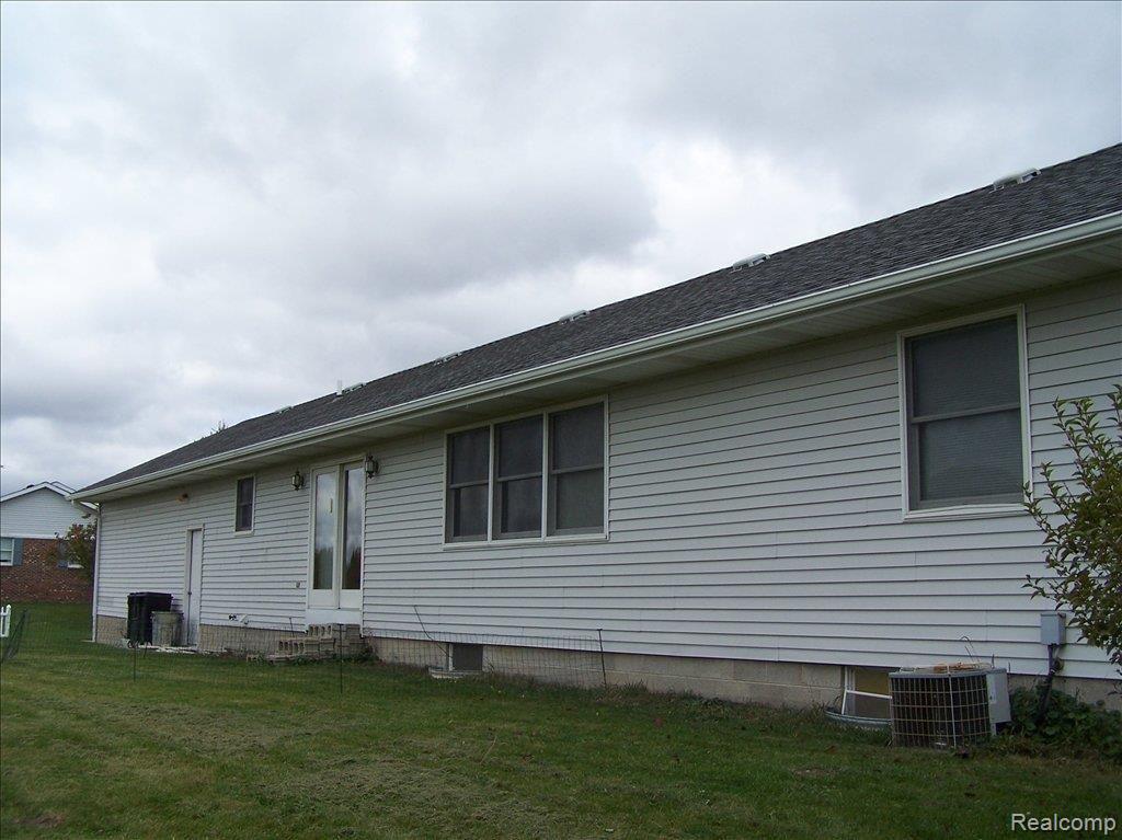 4899 Bowman Road St. Clair, MI 48079 - Photo 3 of 4 100_1149