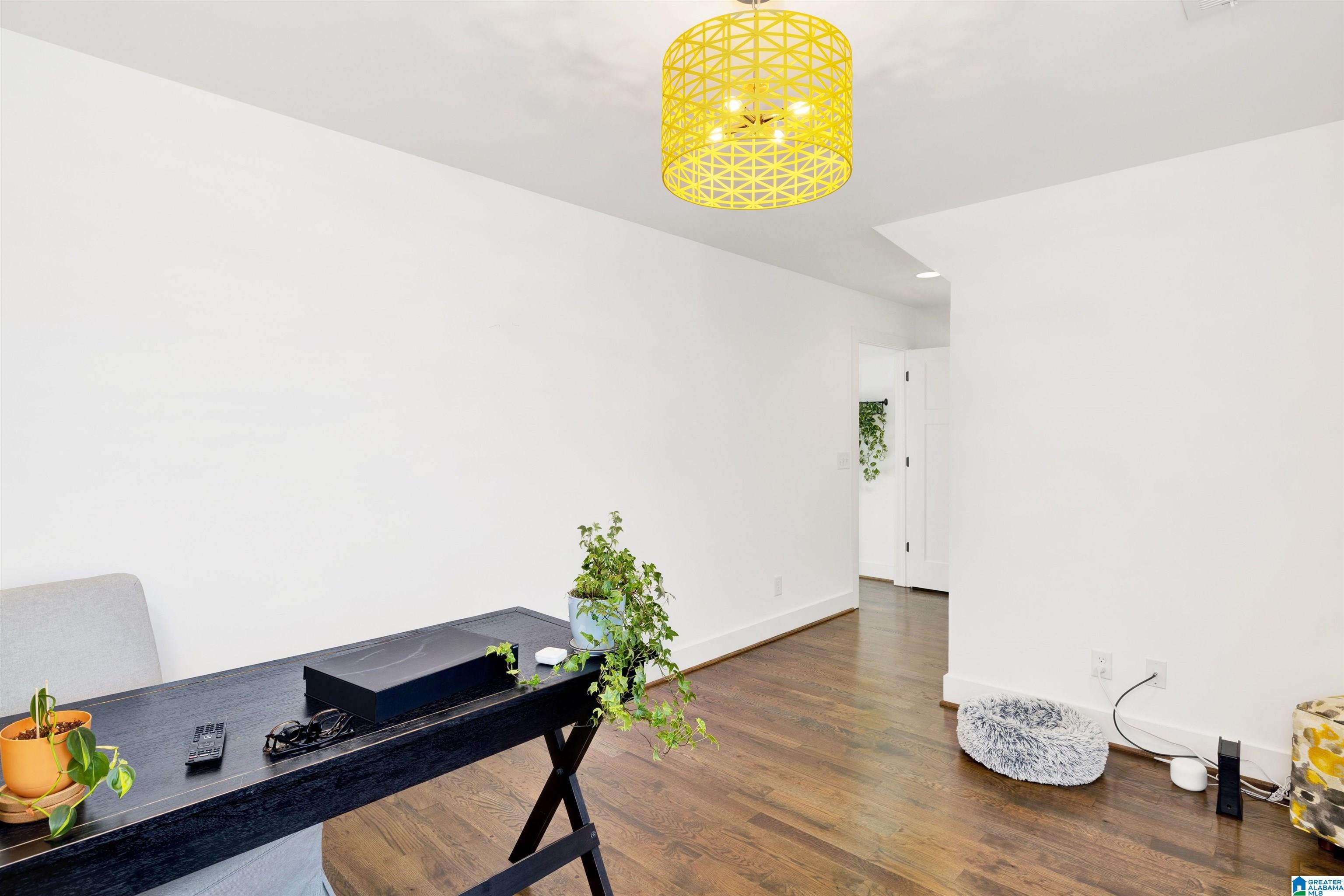 909 Oak Grove Road Birmingham, AL 35209 - Photo 23 of 38 Gallery Image 23