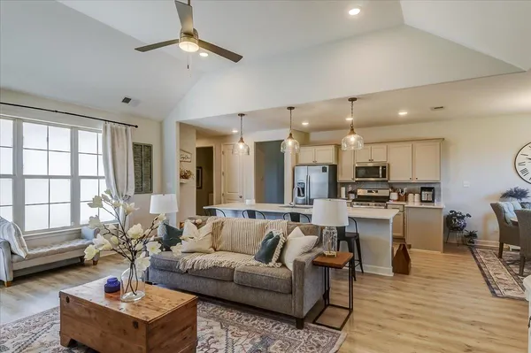 $359,900 | 8705 Bedfordshire Drive, Bartlett, TN 38133
