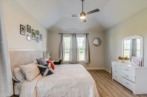 $359,900 | 8705 Bedfordshire Drive, Bartlett, TN 38133