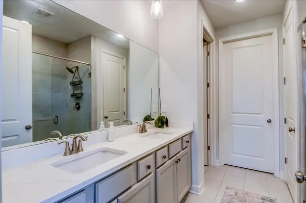 $359,900 | 8705 Bedfordshire Drive, Bartlett, TN 38133