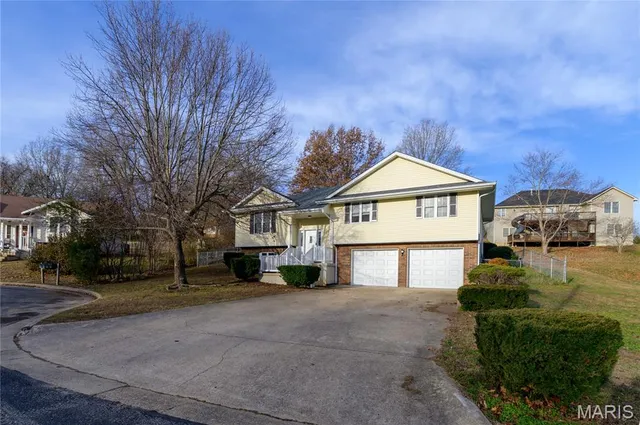 $255,000 | 104 Bailey Renee Street, Waynesville, MO 65583