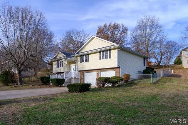 $255,000 | 104 Bailey Renee Street, Waynesville, MO 65583