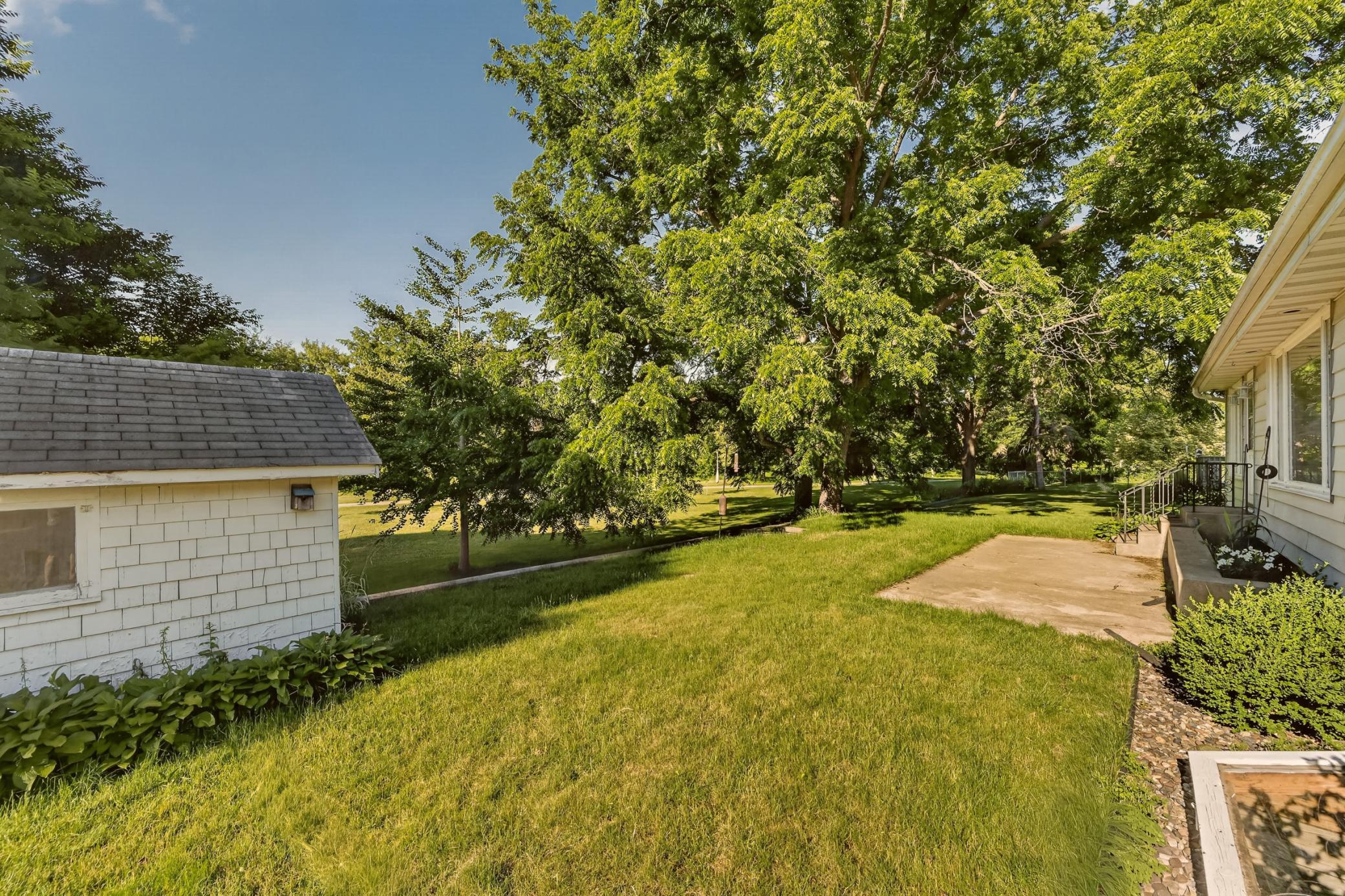 1230 4th Street Northwest Rochester, MN 55901 - Photo 34 of 36