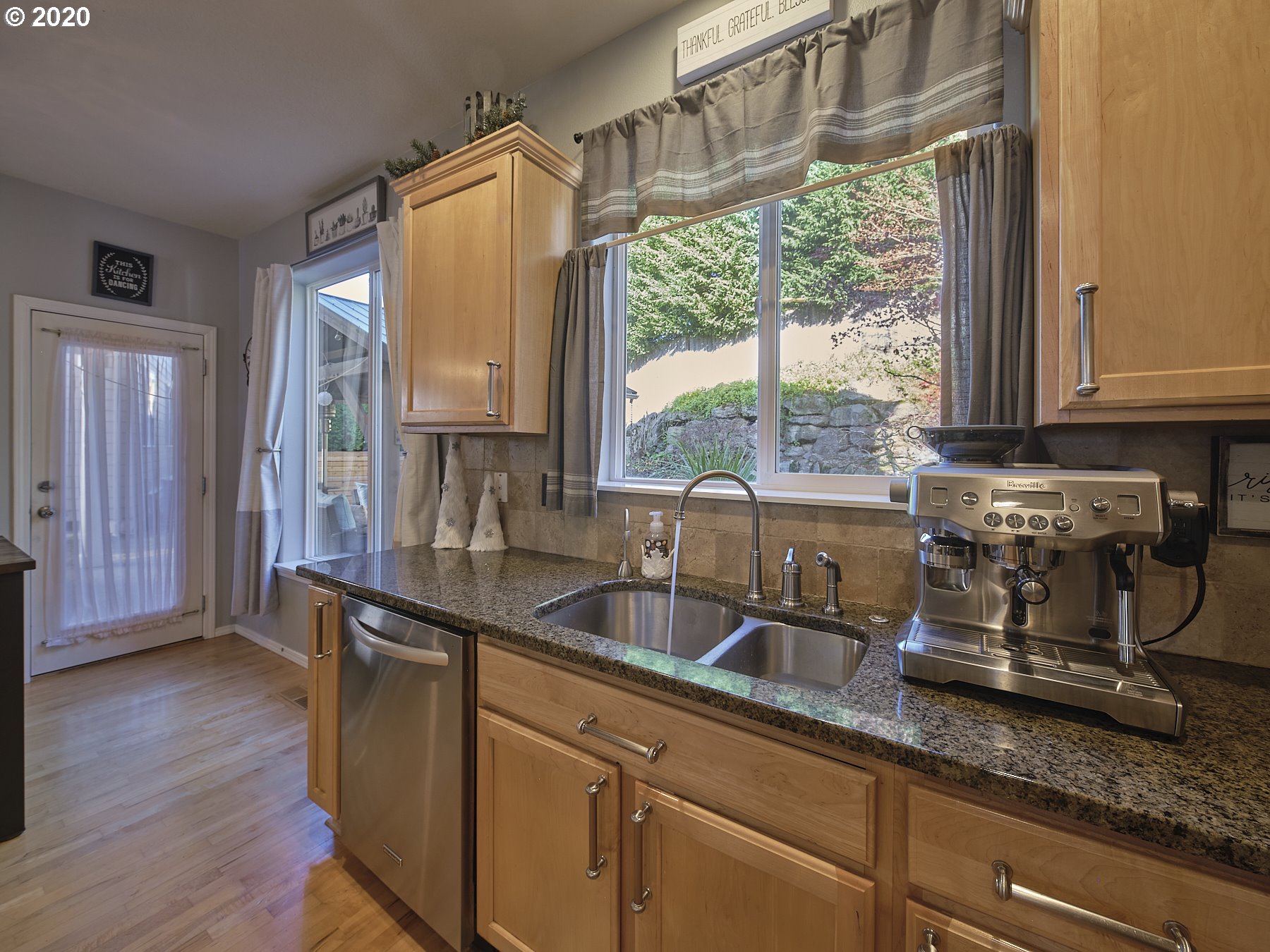 1138 Northwest Meriwether Court Camas, WA 98607 - Photo 6 of 32 Gallery Image 6