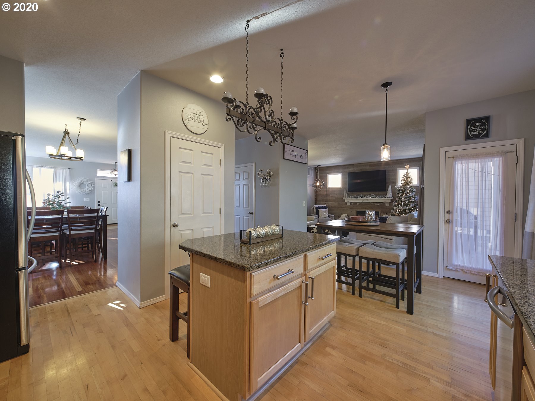 1138 Northwest Meriwether Court Camas, WA 98607 - Photo 7 of 32 Gallery Image 7