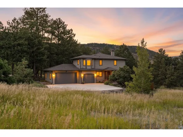 $1,120,000 | 234 Deer Lane, Lyons, CO 80540