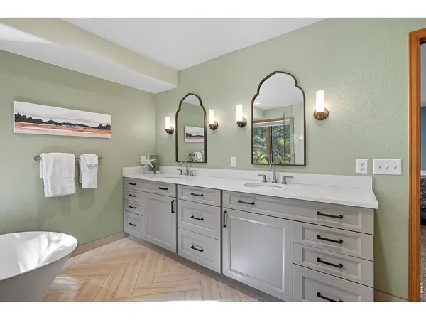 $1,120,000 | 234 Deer Lane, Lyons, CO 80540
