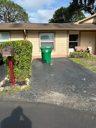 $1,350 | 2086 Southwest 71st Way, Davie, FL 33317