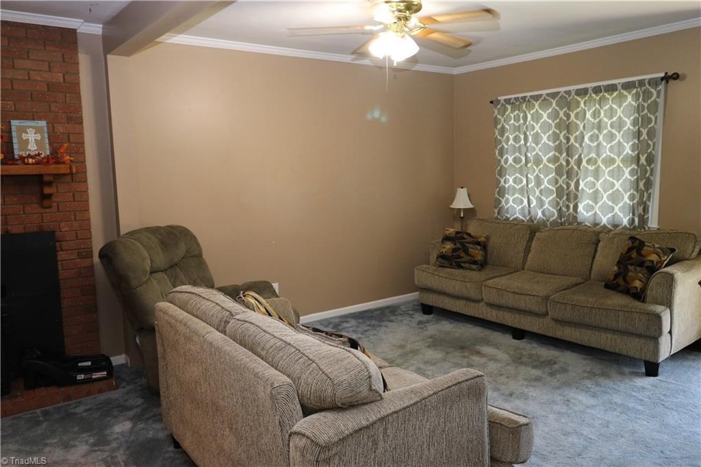 365 Koontz Road Lexington, NC 27295 - Photo 3 of 21 Gallery Image 3