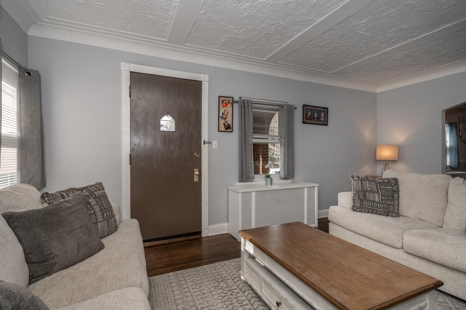 5168 Ralph Avenue Cincinnati, OH 45238 - Photo 3 of 34 Gallery Image 3