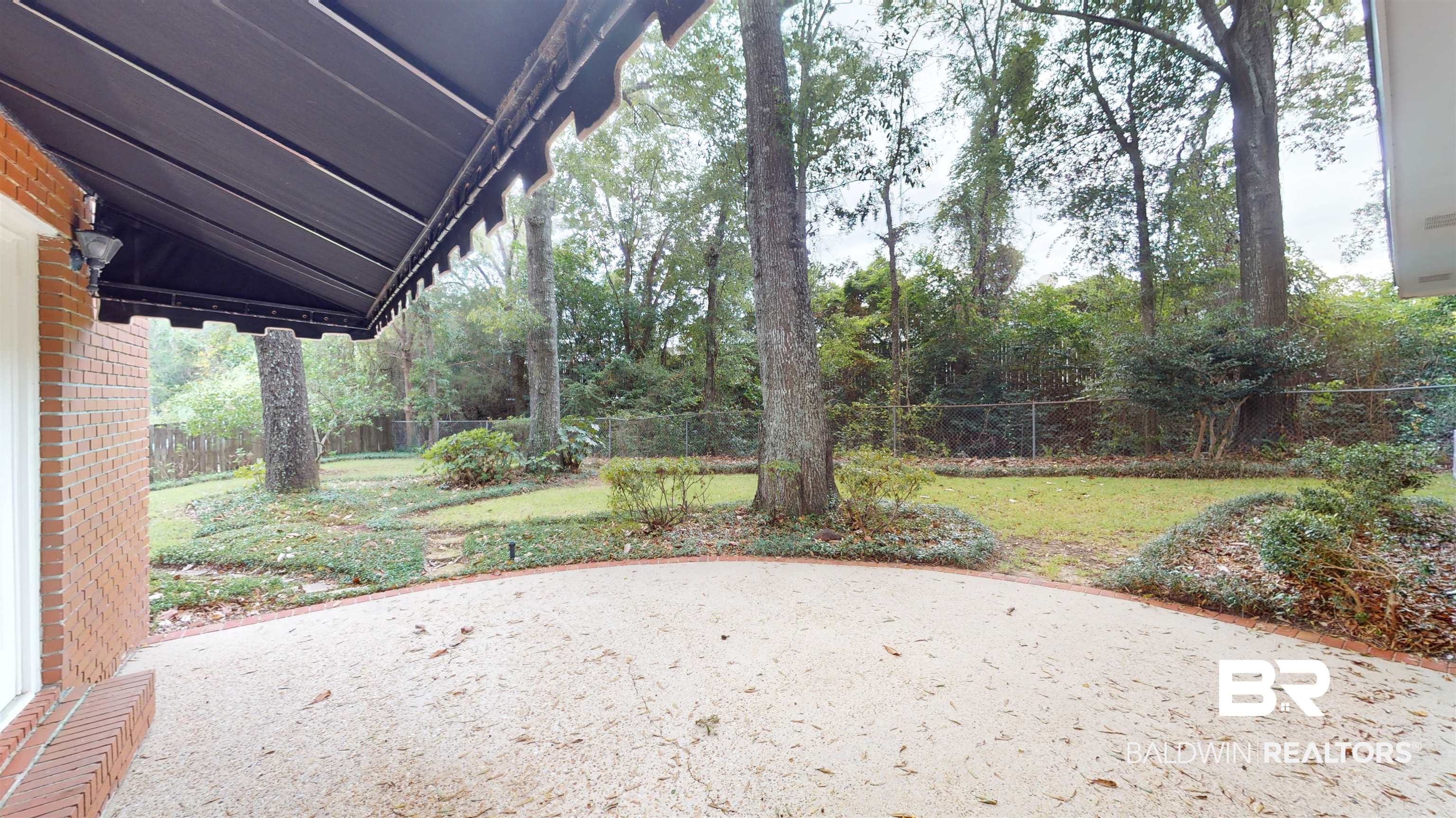 5700 North Regency Court Mobile, AL 36609 - Photo 17 of 24 Patio