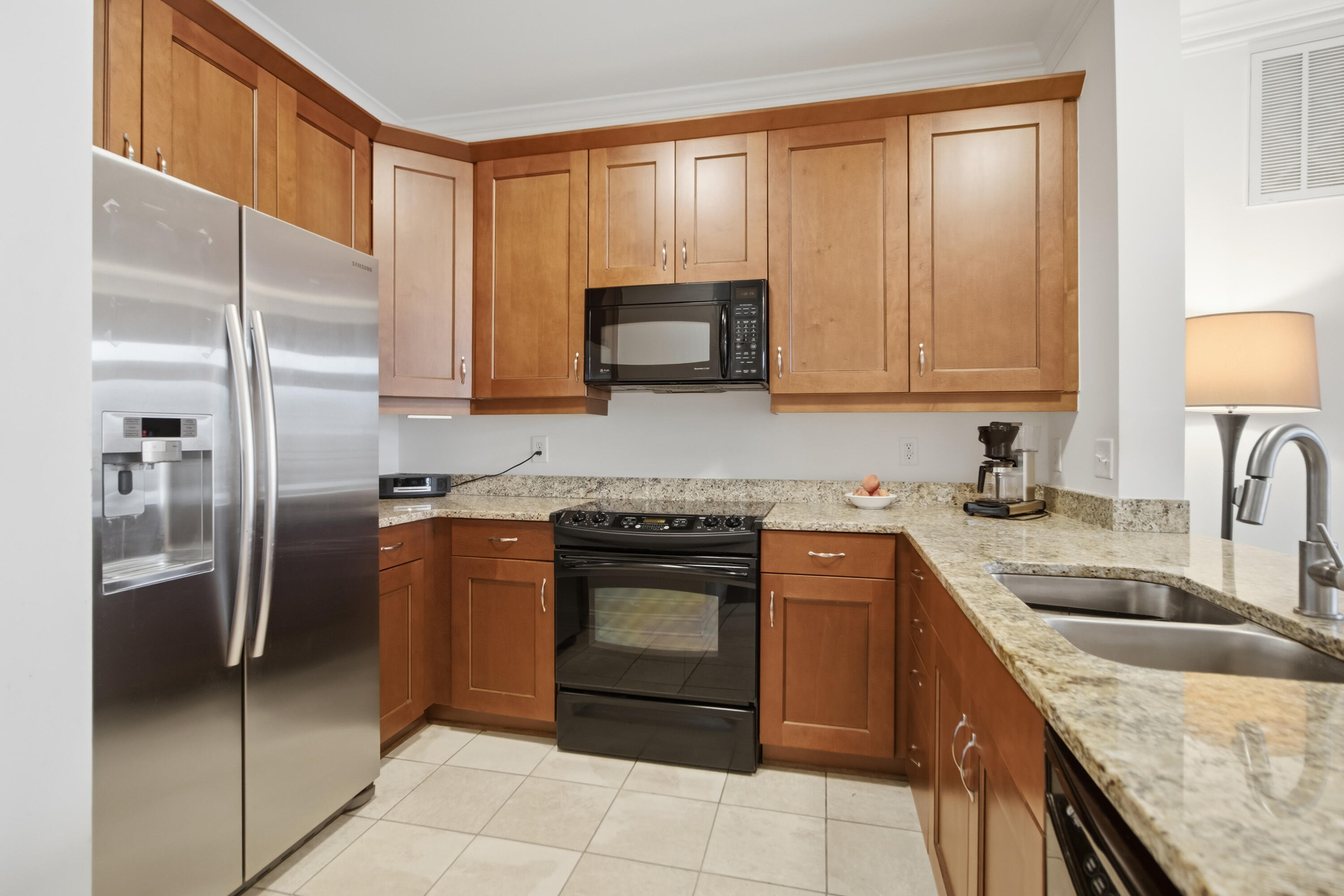 21 George Street, Unit 303 Charleston, SC 29401 - Photo 24 of 42 21 George 303 -Tidalcreekphoto- (24)