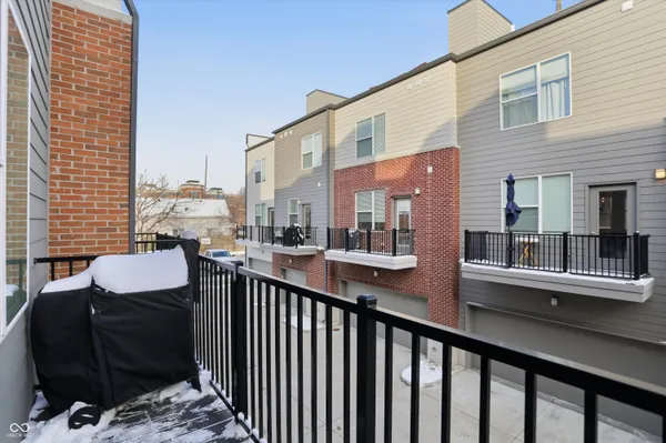 $425,000 | 737 Switchyard Place, Indianapolis, IN 46202