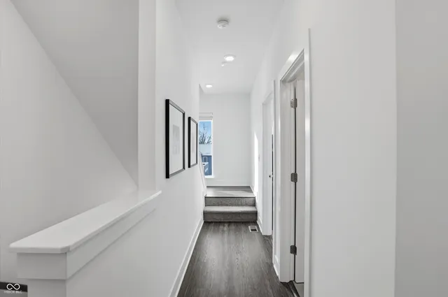 $425,000 | 737 Switchyard Place, Indianapolis, IN 46202