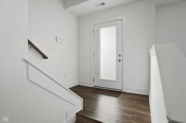 $425,000 | 737 Switchyard Place, Indianapolis, IN 46202