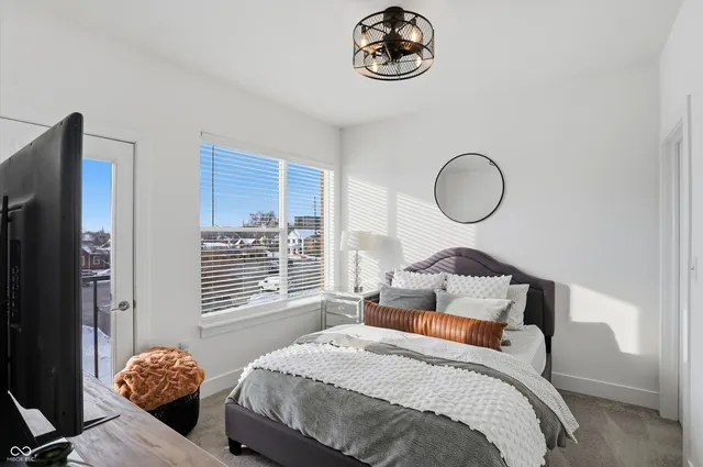 $425,000 | 737 Switchyard Place, Indianapolis, IN 46202