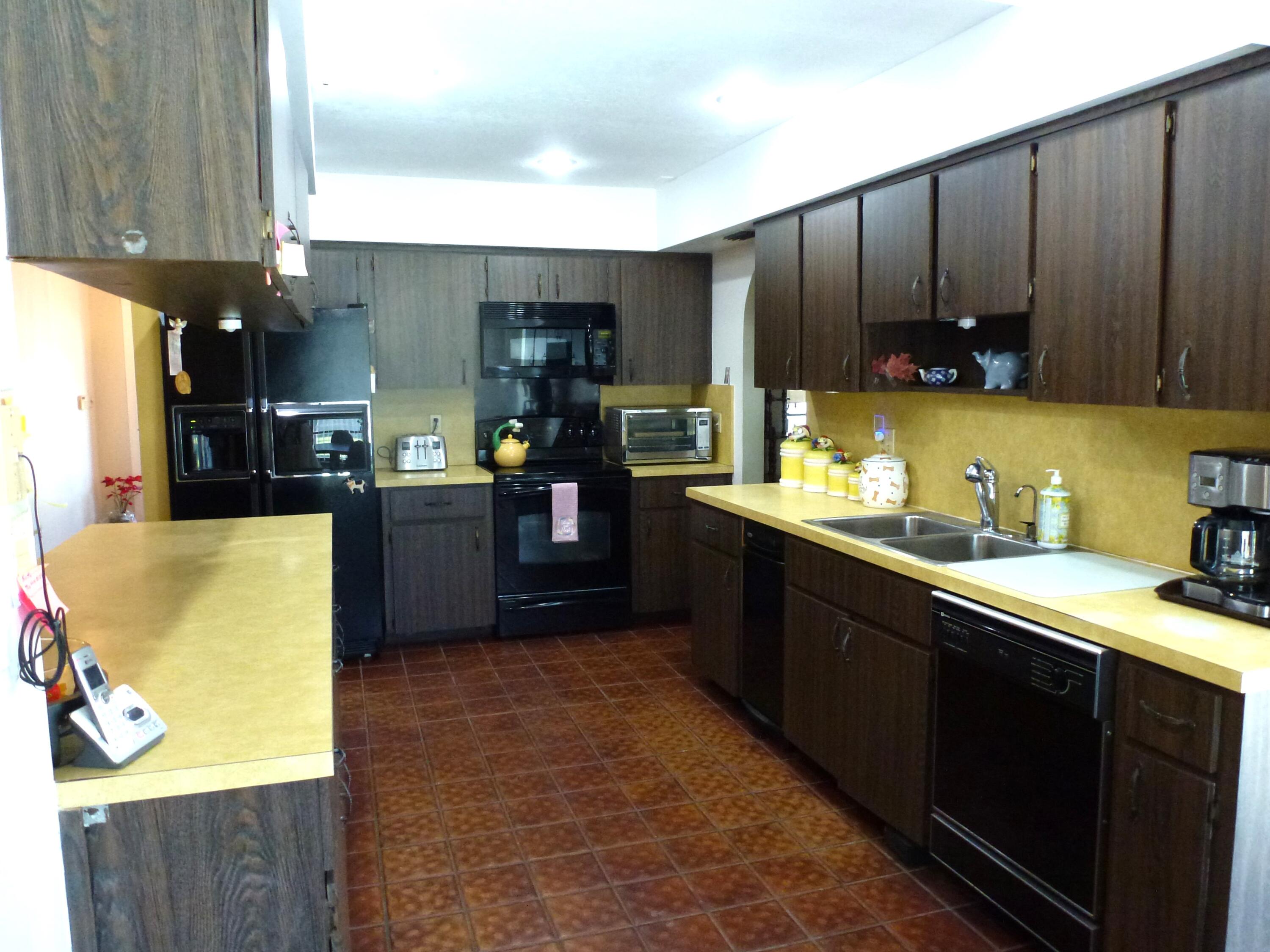 1599 Southwest 2nd Street Boca Raton, FL 33486 - Photo 11 of 31 Kitchen