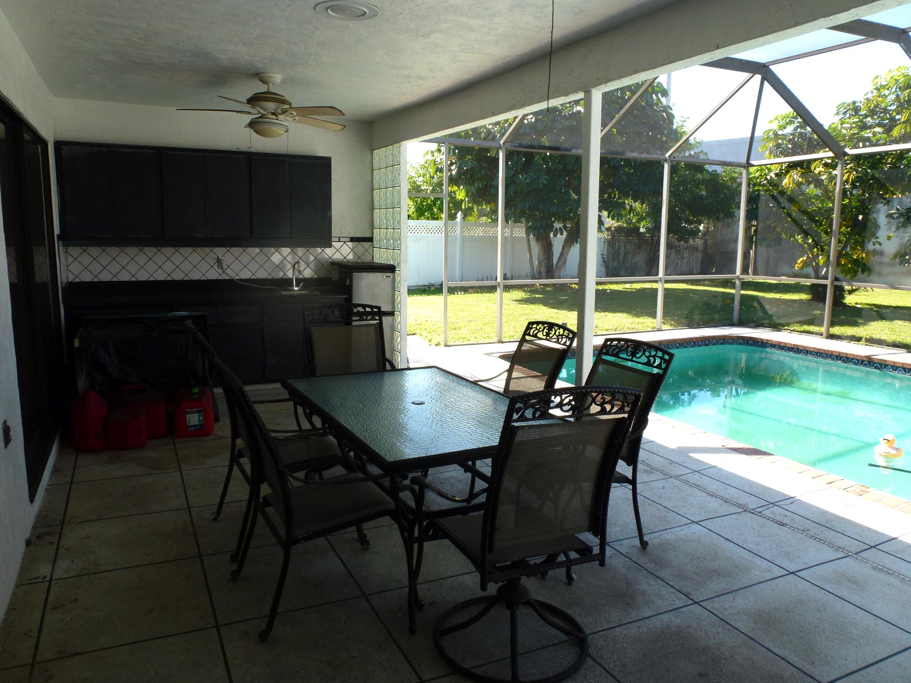 1599 Southwest 2nd Street Boca Raton, FL 33486 - Photo 27 of 31 Loggia