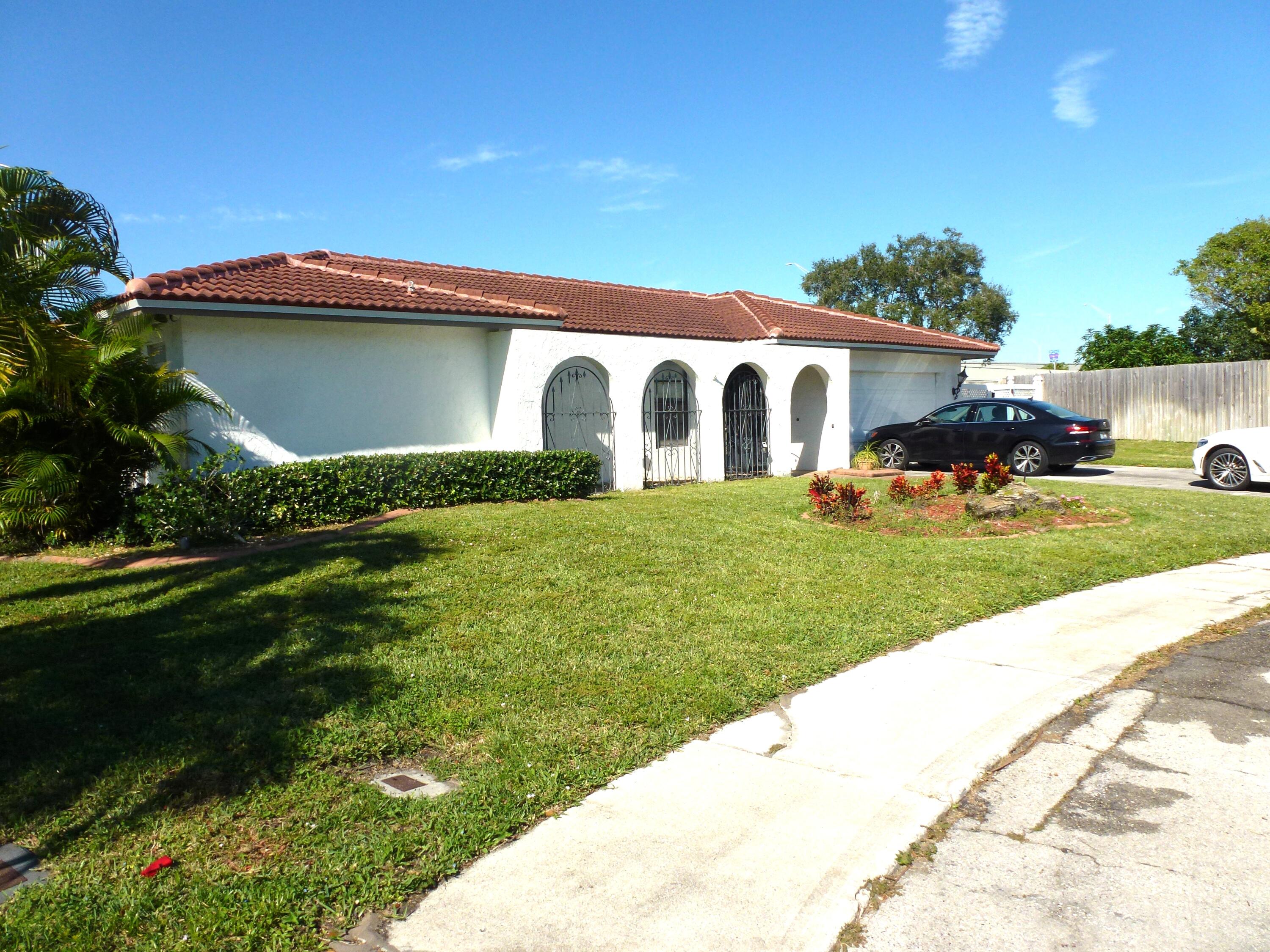 1599 Southwest 2nd Street Boca Raton, FL 33486 - Photo 28 of 31 Front