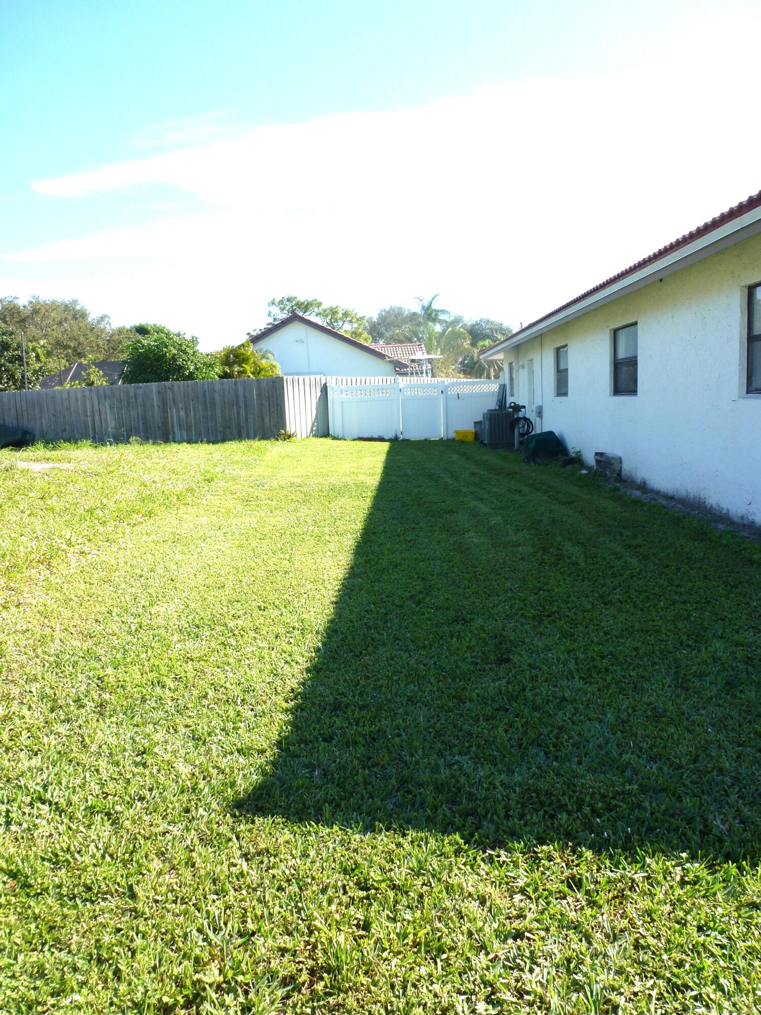 1599 Southwest 2nd Street Boca Raton, FL 33486 - Photo 3 of 31 Backyard