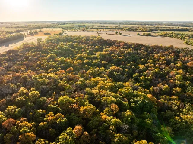 $885,000 | 6675 Irwin Road, Blue Mound, KS 66010