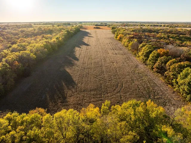 $885,000 | 6675 Irwin Road, Blue Mound, KS 66010