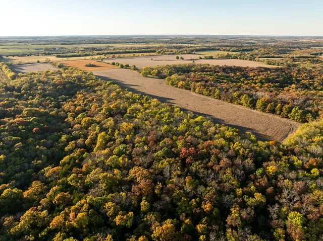 $885,000 | 6675 Irwin Road, Blue Mound, KS 66010