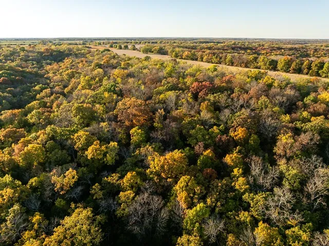 $885,000 | 6675 Irwin Road, Blue Mound, KS 66010