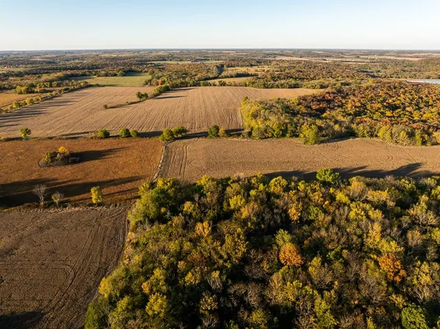 $885,000 | 6675 Irwin Road, Blue Mound, KS 66010
