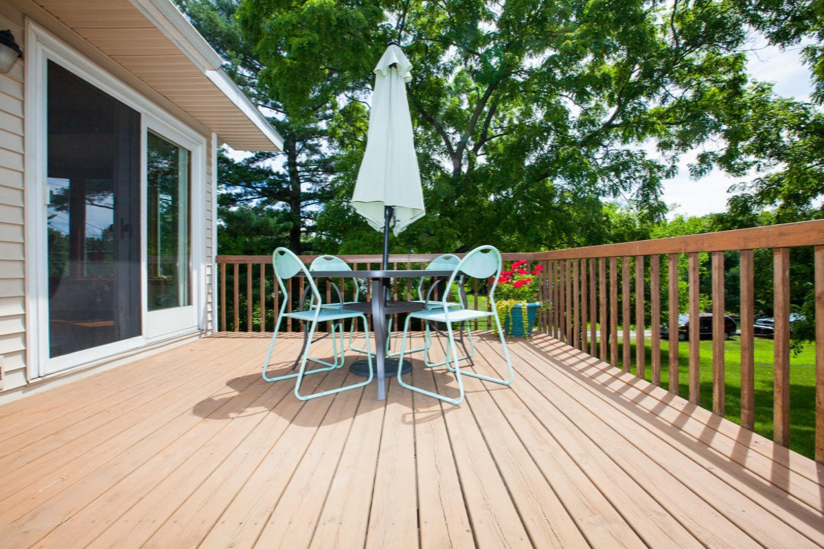 1191 West Tyler Road Muskegon, MI 49445 - Photo 20 of 23 Deck