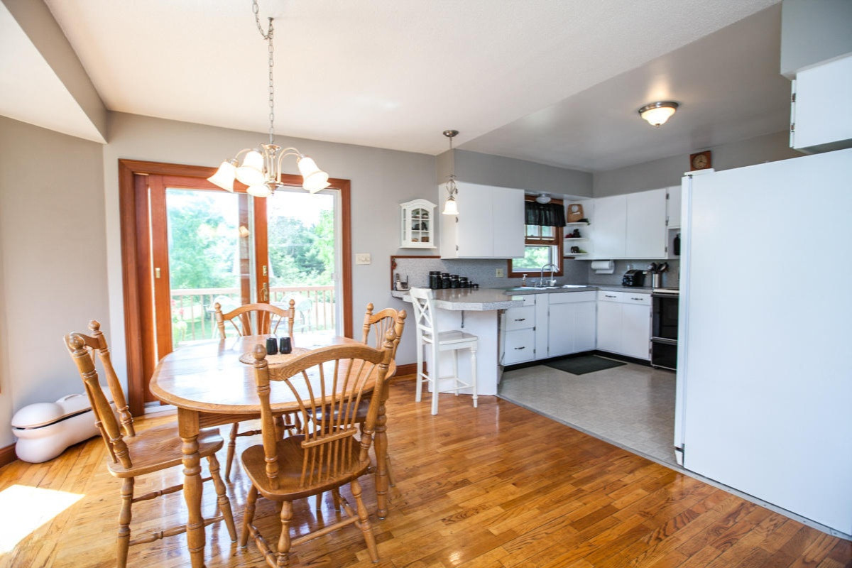 1191 West Tyler Road Muskegon, MI 49445 - Photo 2 of 23 Dining and Kitchen