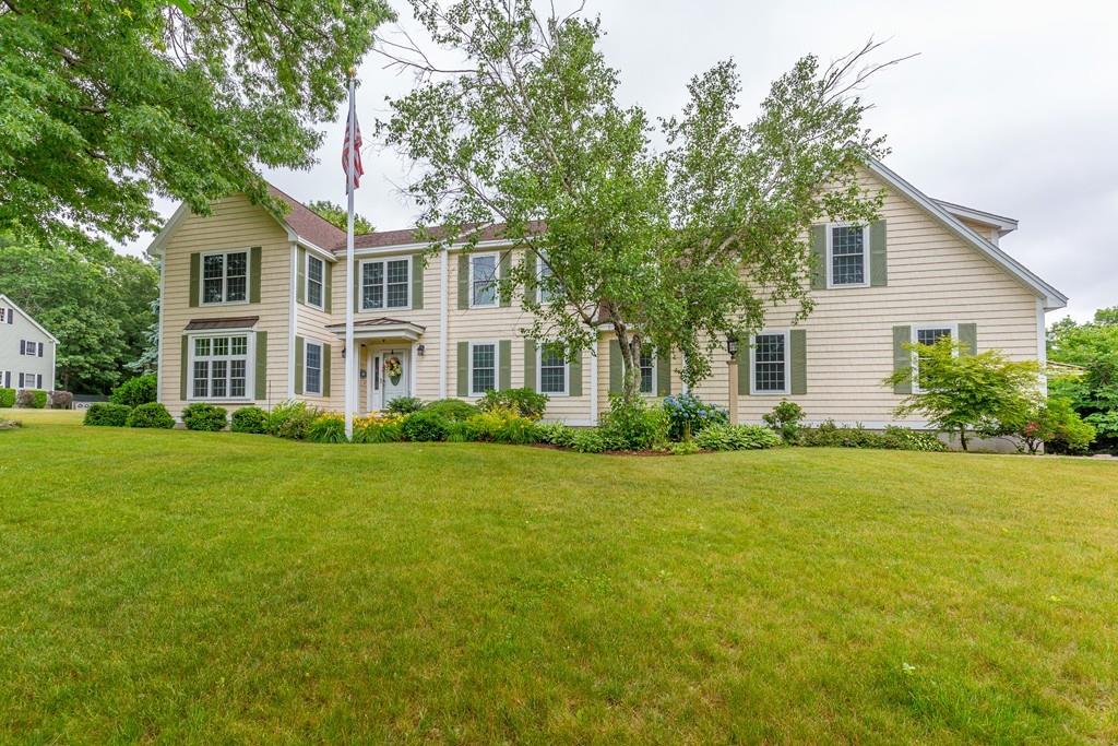 11 Knoll Road Dracut, MA 01826 - Photo 1 of 39 Gallery Image 1