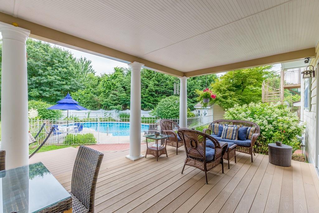 11 Knoll Road Dracut, MA 01826 - Photo 11 of 39 Gallery Image 11