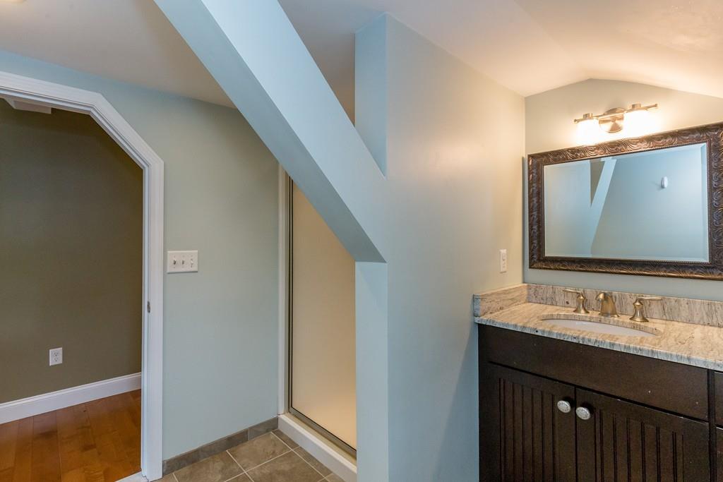 11 Knoll Road Dracut, MA 01826 - Photo 34 of 39 Gallery Image 34