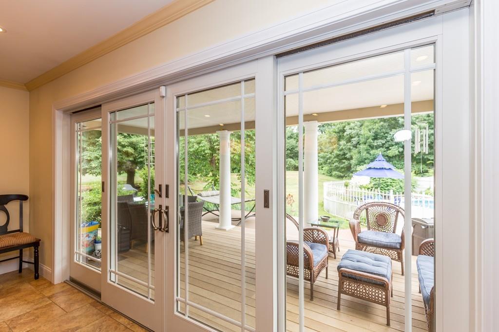 11 Knoll Road Dracut, MA 01826 - Photo 10 of 39 Gallery Image 10