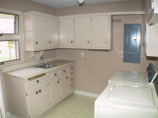 6319 West Hills Road Fort Wayne, IN 46804 - Photo 17 of 20 Gallery Image 17